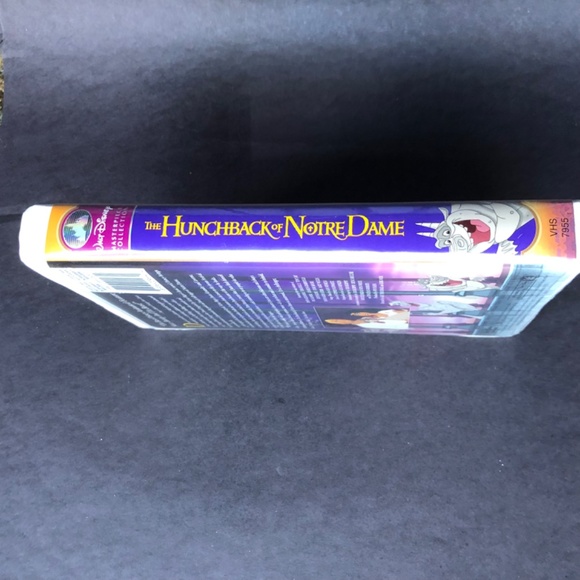 THE HUNCHBACK OF NOTRE DAME Disney VHS - Picture 2 of 12